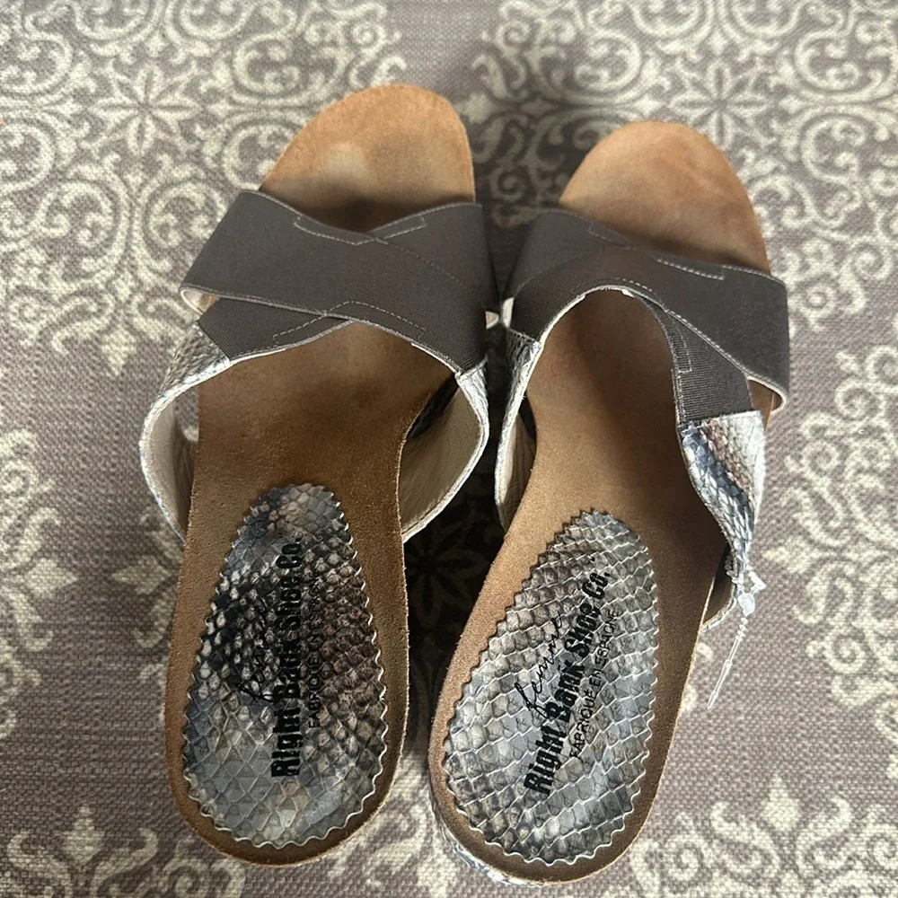 fenme 💕 Made in Spain 🇪🇸 Snakeskin Wedge; 8.5; Preloved EUC - Picture 5 of 7